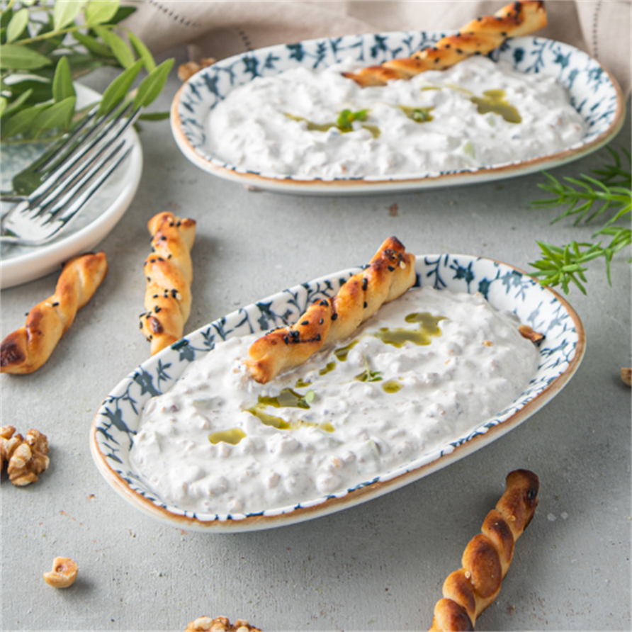 Kuru Cacik (Taze Ceviz ve Kavrulmus Findikli) 500 gr (Mezzes)